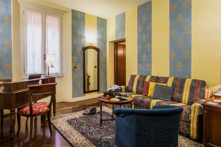 Suites art hotel commercianti bologne Suites art hotel commercianti bologne