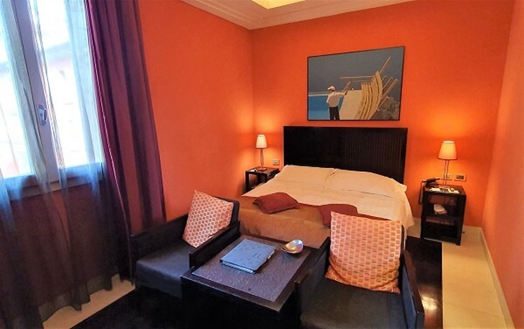 CHAMBRE DOUBLE CLASSIQUE Art Hotel Novecento Bologne, Italie CHAMBRE DOUBLE CLASSIQUE Art Hotel Novecento Bologne, Italie