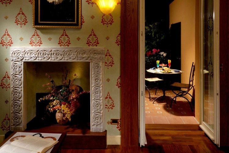 Junior suite deluxe art hotel commercianti bologne Junior suite deluxe art hotel commercianti bologne