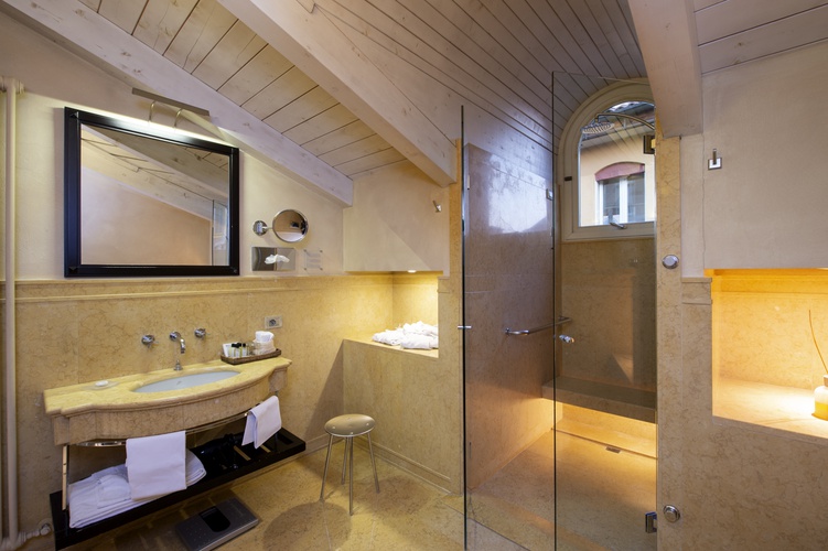 Suite galileo art hotel novecento bologne Suite galileo art hotel novecento bologne