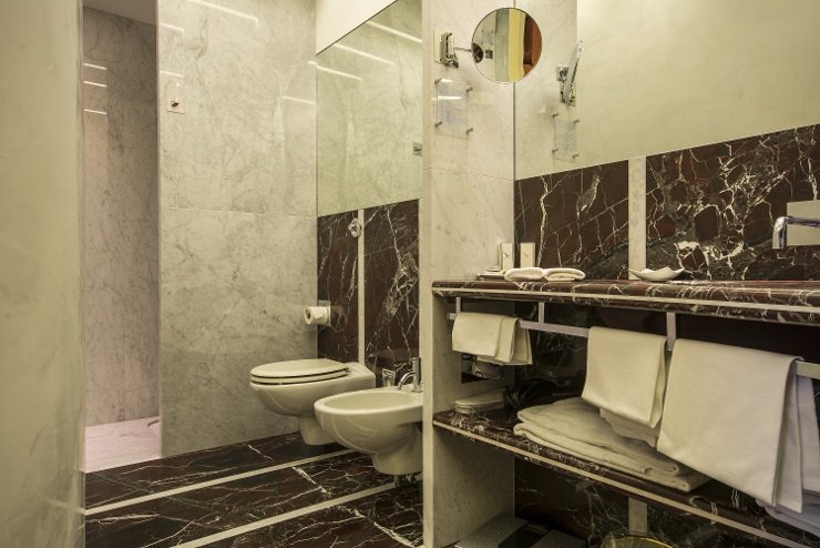 JUNIOR SUITE DELUXE Art Hotel Commercianti Bologne, Italie JUNIOR SUITE DELUXE Art Hotel Commercianti Bologne, Italie