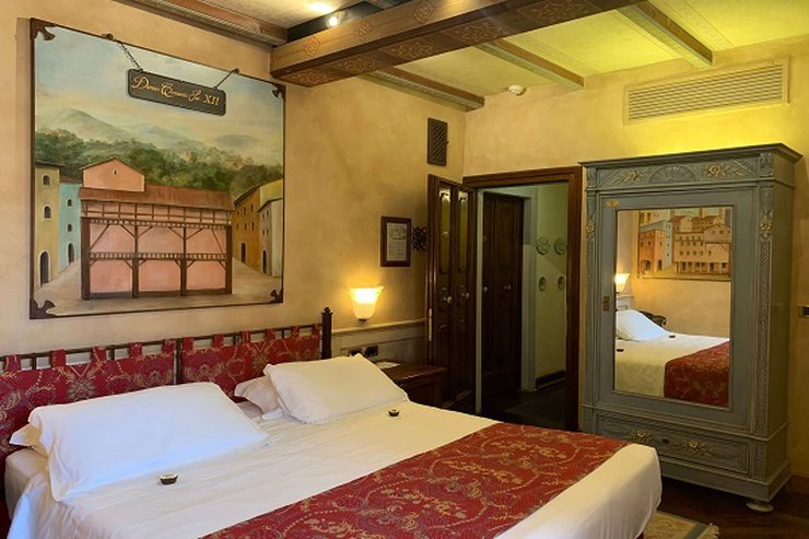 CHAMBRE DOUBLE DELUXE Art Hotel Commercianti Bologne, Italie CHAMBRE DOUBLE DELUXE Art Hotel Commercianti Bologne, Italie