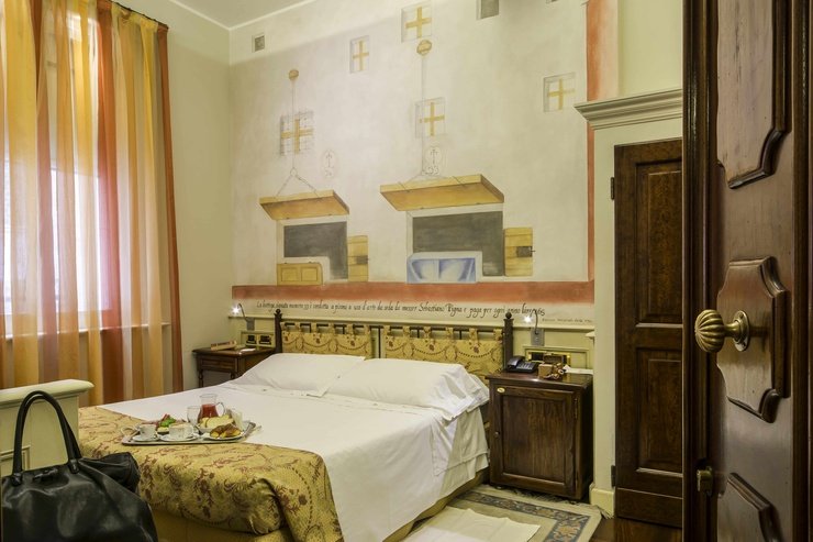 CHAMBRE DOUBLE CLASSIQUE Art Hotel Commercianti Bologne, Italie CHAMBRE DOUBLE CLASSIQUE Art Hotel Commercianti Bologne, Italie