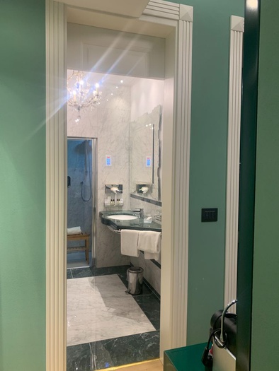 Luxury apartments battibecco art hotel commercianti bologne Luxury apartments battibecco art hotel commercianti bologne