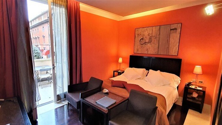 CHAMBRE DELUXE BALCONY Art Hotel Novecento Bologne, Italie CHAMBRE DELUXE BALCONY Art Hotel Novecento Bologne, Italie