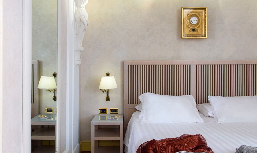 Classic superior “athena lemnia”  Art Hotel Orologio Bologne