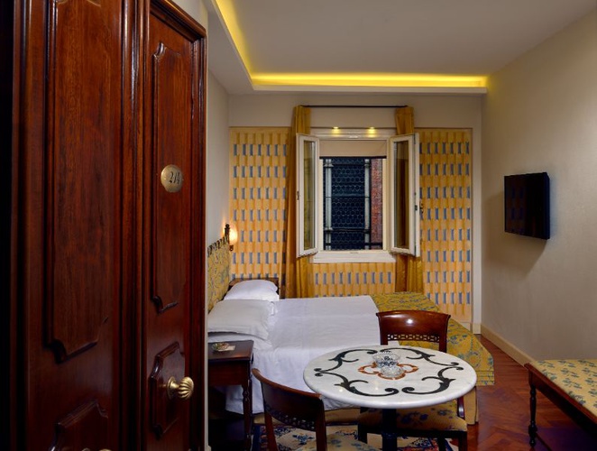 Chambre double classique Art Hotel Commercianti Bologne Chambre double classique Art Hotel Commercianti Bologne