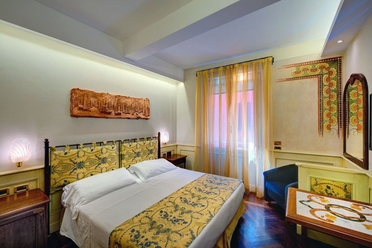 Chambre double classique art hotel commercianti bologne Chambre double classique art hotel commercianti bologne