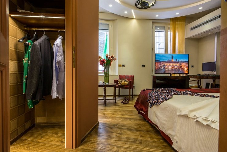 JUNIOR SUITE DELUXE Art Hotel Commercianti Bologne, Italie JUNIOR SUITE DELUXE Art Hotel Commercianti Bologne, Italie