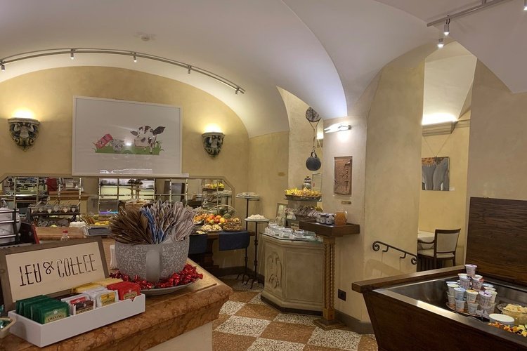 Restaurant buffet  Art Hotel Commercianti Bologne