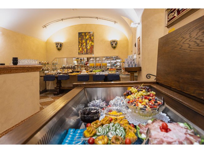 Petit-déjeuner buffet  Art Hotel Commercianti Bologne