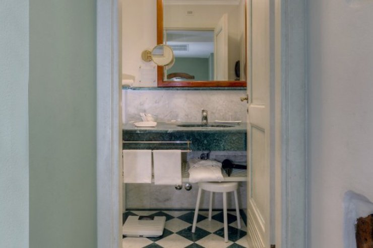 Chambre individuelle art hotel commercianti bologne Chambre individuelle art hotel commercianti bologne