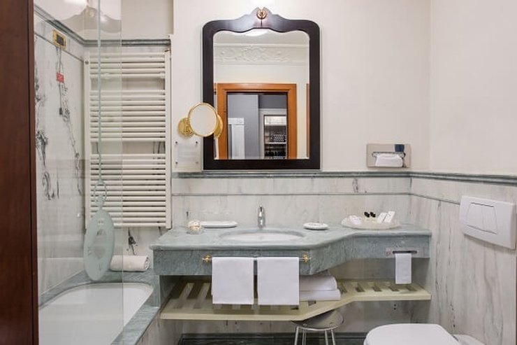 SUITE DELUXE AI COLLI Art Hotel Orologio Bologne, Italie SUITE DELUXE AI COLLI Art Hotel Orologio Bologne, Italie