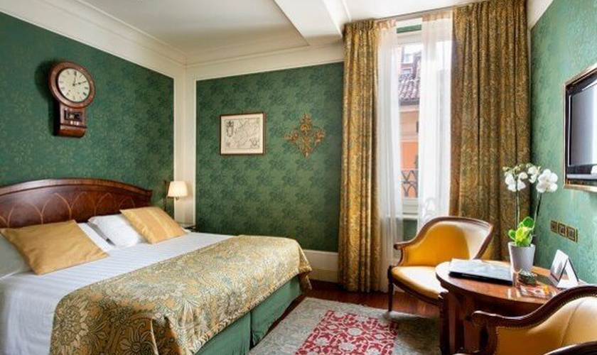 Chambre classique Art Hotel Orologio Bologne Chambre classique Art Hotel Orologio Bologne
