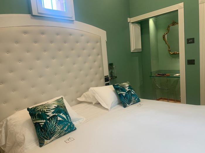 Luxury apartments battibecco art hotel commercianti bologne Luxury apartments battibecco art hotel commercianti bologne