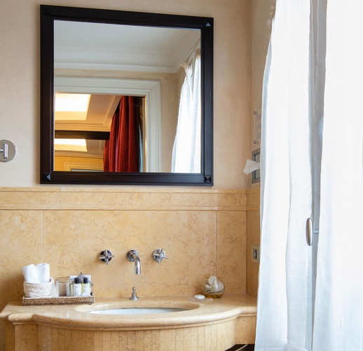 Chambre double prestige art hotel novecento bologne Chambre double prestige art hotel novecento bologne