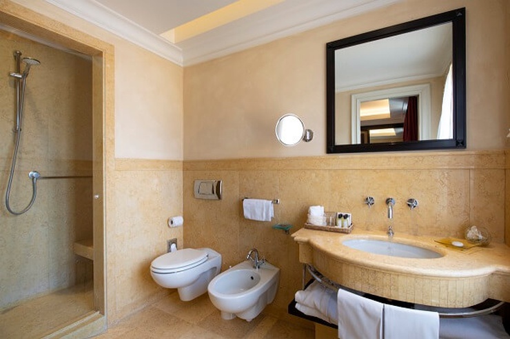Chambre double prestige art hotel novecento bologne Chambre double prestige art hotel novecento bologne