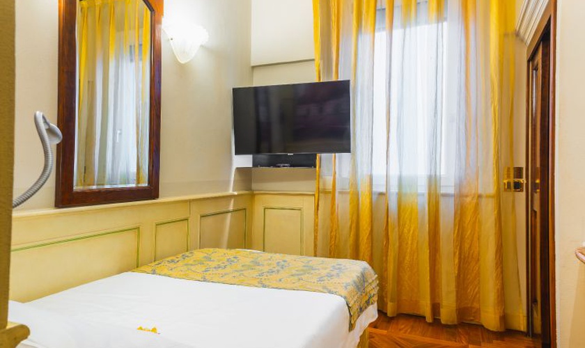 Chambre individuelle Art Hotel Commercianti Bologne Chambre individuelle Art Hotel Commercianti Bologne
