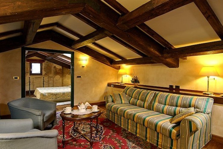 SUITES Art Hotel Commercianti Bologne, Italie SUITES Art Hotel Commercianti Bologne, Italie