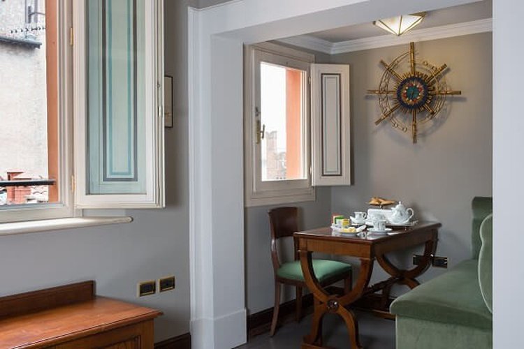 Suite deluxe la romántica art hotel orologio bologne Suite deluxe la romántica art hotel orologio bologne
