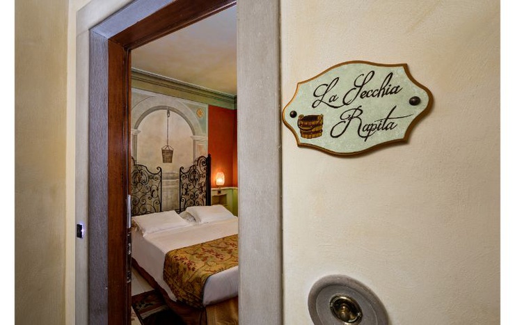 Chambre double deluxe avec terrasse art hotel commercianti bologne Chambre double deluxe avec terrasse art hotel commercianti bologne